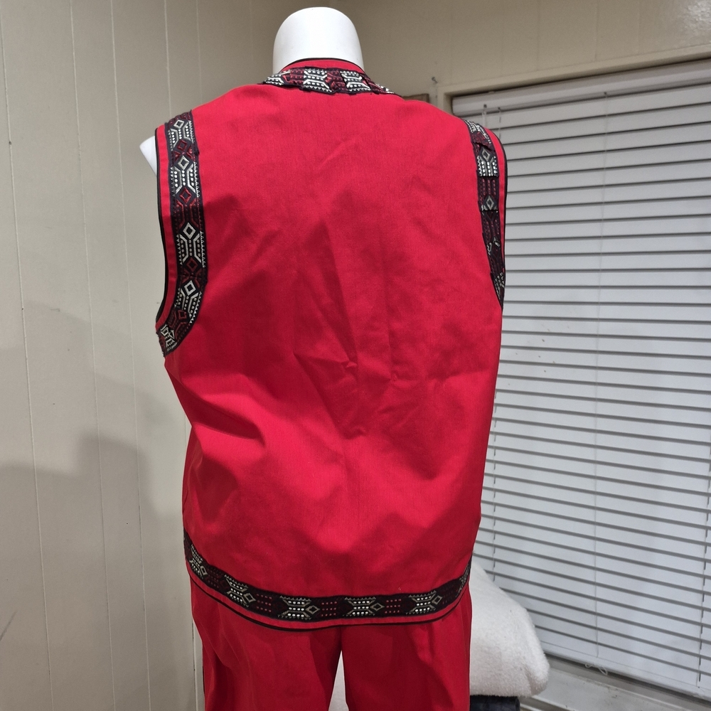 Red Embroidered Women's Pants & Jumpsuit Set - Picture 6 of 15